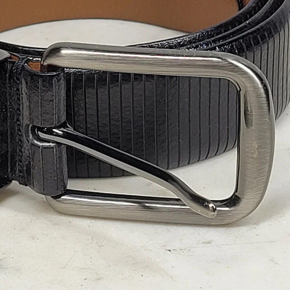 Johnston & Murphy Scored Leather Belt 44 Mens Black Ribbed Italy Dressy Preppy